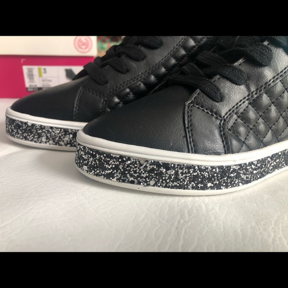 NEW w/tags and Original Box, Girls Sz. 3 High Tops - Picture 3 of 8